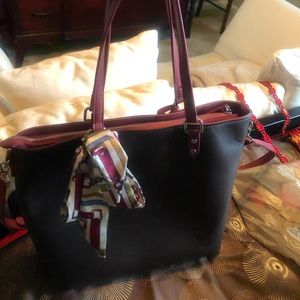 Bolzano Brown Handbag with Handkerchief